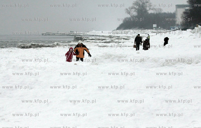 Zamrozona plaza w Kolobrzegu.
27.12.2010
fot. Przemyslaw...