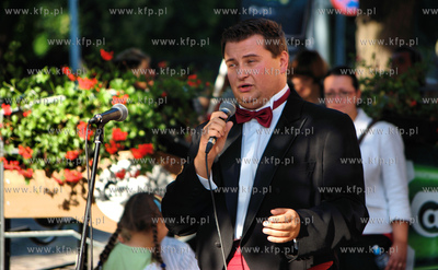 Pierwsze urodziny Galerii Warzywniak mieszczacej sie...