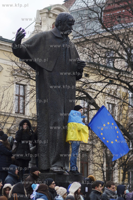Lwow. Ukraina. Pokojowe demonstracje antyrzadowe na...