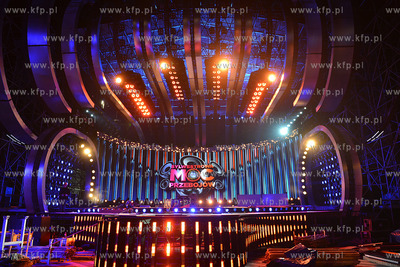 Gdynia - Skwer Kosciuszki. Dzien i noc trwaja prace...