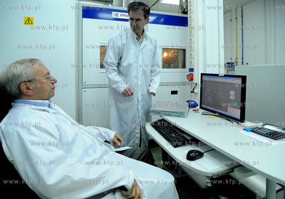 Tani sposob masowej produkcji grafenu - rewolucyjnego...