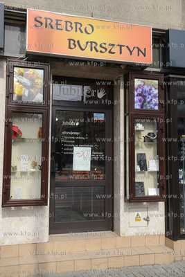 Wzorowo wprost do apelu by pozostac w domach podchodza...