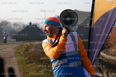 Biało-czerwony parkrun na terenie Parku Kulturowego...