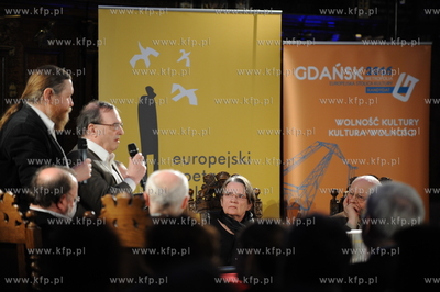 Gdansk, Dwor Artusa. "Debata o wolnosci tworzenia."odbywajaca...