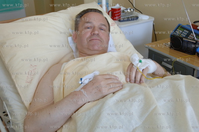 Pralat Henryk Jankowski w Szpitalu Wojewodzkim w Gdansku...