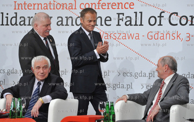 Obchody 20. rocznicy odzyskania wolnosci i upadku komunizmu....