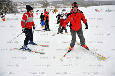 Stok narciarski w Przywidzu na Kaszubach. Na miejscu...
