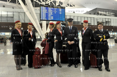 Pierwszy dzien funkcjonowania nowego terminalu T2 gdańskiego...