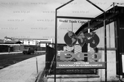 Dojazd do budowanego World Trade Center na ul. Jana...