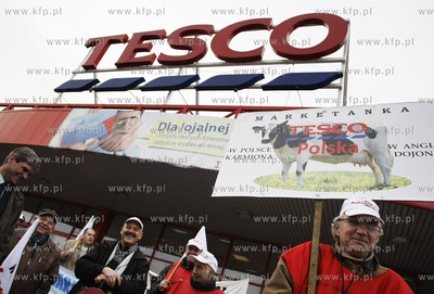 Gdynia. Wolny Zwiazek Zawodowy Sierpien 80 i OPZZ 
pod...