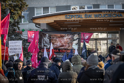 Demonstracja wsparcia dla lekarzy i pacjentek w Gdańsku....