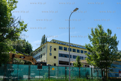 Rozbiórka dawnego Centrum Logistyki Poczty Polskiej...