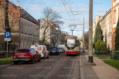 Nowy Port. Tramwaj na ul. Strajku Dokerów.  22.11.2025...