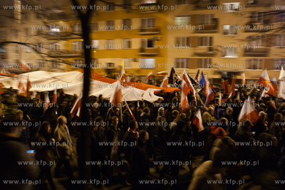 Warszawski "Marsz Niepodległosci" organizowany przez...