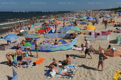 Plaza, Wladyslawowo. Sezon w pelni 08.08.2009 fot....