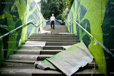 Gdansk. Przejscie podziemne w poblizu Gdanskiego Uniwersytetu...