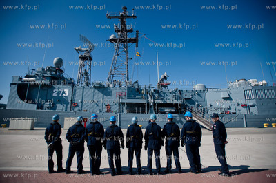 Gdynia. Oksywie. Port Marynarki Wojennej. Fregata rakietowa...