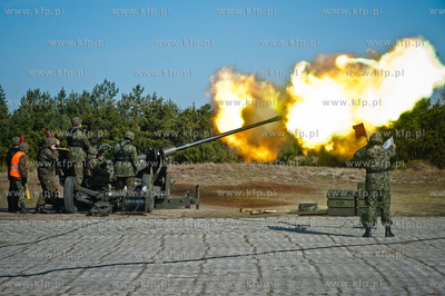 Centralny Poligon Sil Powietrznych w Ustce. Strzelanie...