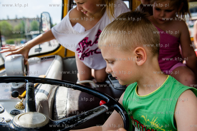Gdansk. Teren przy Stadione Energa. Festyn Rodzinny...
