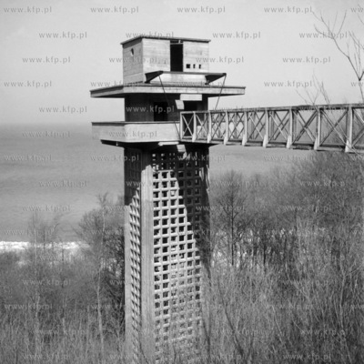 Winda plażowa w Jastrzębiej Górze. (lata60)
1962
0005378z_puck_pruszcz
Fot....