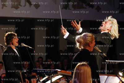 Inauguracja obchodow Dni Papieskich w Gdyni. Kosciol...