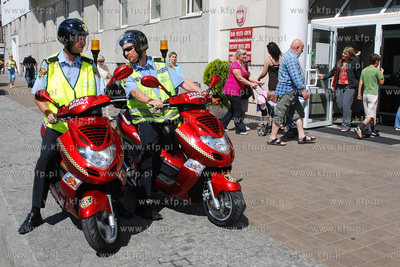 Miasto Gdynia zakupilo dla swoich straznikow miejskich...