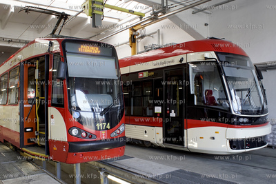 Zajezdnia Wrzeszcz. Nz. tramwaj d wag n8c i pesa jazz...