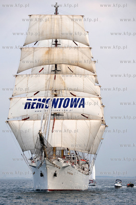 Wielka parada zaglowcow po Zatoce Gdanskiej na zakonczenie...