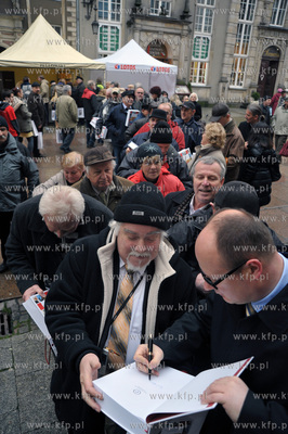 Uroczysta inauguracja Encyklopedii Gdańskiej. Na licznie...