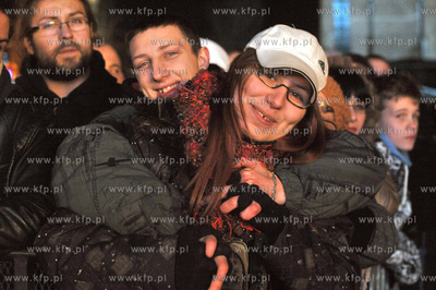 Zabawa sylwestrowa na Targu Weglowym w Gdansku.Na zakonczenie...