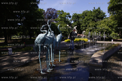 Gdansk Wrzeszcz. Fontanna przy al. Grunwaldzkiej.
03.06.2011
fot....