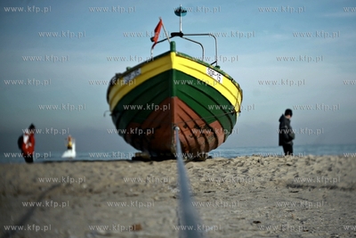 Sopot. Kuter na plazy. 31.01.2012 fot. Krzysztof Mystkowski...