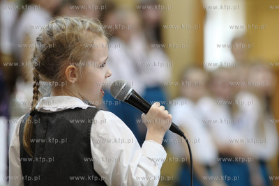 Gdańsk. Szkoła podstawowa nr. 65. Uroczystości z...