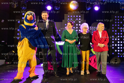 Port Lotniczy Gdańsk im. Lecha Wałęsy. Bal seniora...