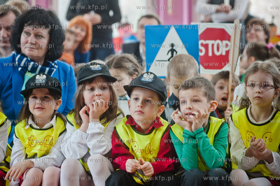 Gdansk. Przedszkole nr 31. Uroczystosc przekazania...