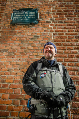 Gdansk. Podroznik Marek Kaminski startuje do kolejnego...