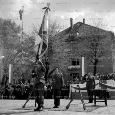 Przysięga wojskowa na terenie jednostki w Nowym Porcie...