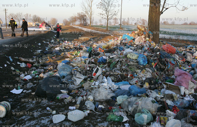 Kolbaskowo. Zachodniopomorskie. Na krajowej drodze...