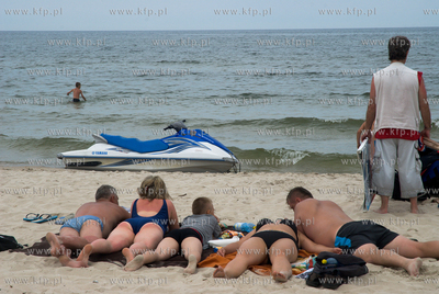 Wakacyjny odpoczynek na plazy w Ustce.
30.06.2011
Fot....