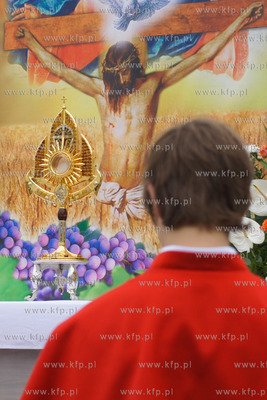 Procesja Bozego Ciala parafii sw. Maksymiliana Kolbe...