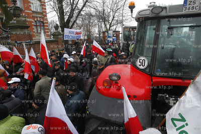 Protest rolnikow i zwiazkowcow Solidarnosci z zachodniopomorskiego...