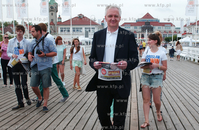 Briefing prasowy ministra Jaroslawa Gowina na sopockim...