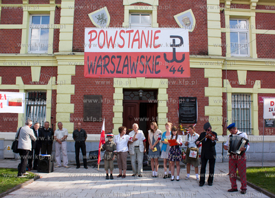 O godzinie "W" przy Ratuszu Staromiejskim na Starogardzkim...
