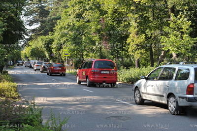 Sopot ulica Powstancow Warszawy. Niewlasciwie zaparkowany...