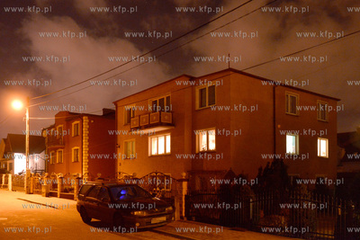 44-letni mezczyzna nie zyje, jego dwie corki w wieku...