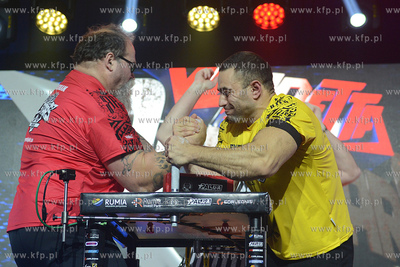 Hala Sportowo - Widowiskowa w Rumi. 50. Gala Armwrestligu...
