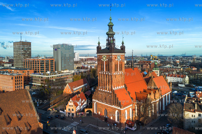 Panorama Gdańska, widok na kościoł św. Katarzyny...