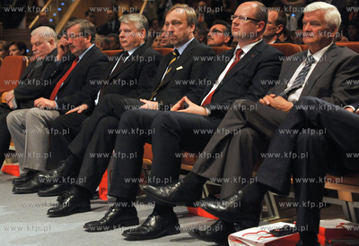 Obchody 20. rocznicy odzyskania wolnosci i upadku komunizmu....