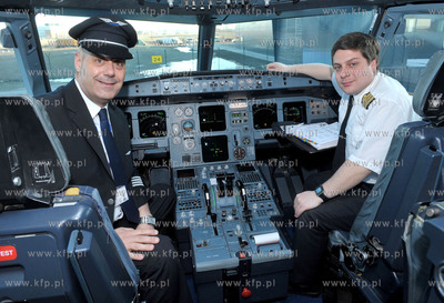 Pierwszy dzien funkcjonowania nowego terminalu T2 gdańskiego...