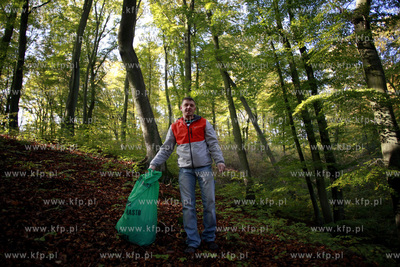 Akcja sprzątania Lasów Oliwskich w rejonie wzgórza...